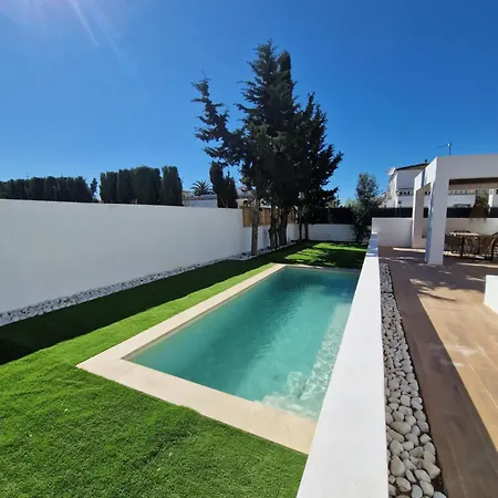 Gorgot 2p I Con Terraza Y Piscina Comunitaria Cerca De La Playa * Empuriabrava